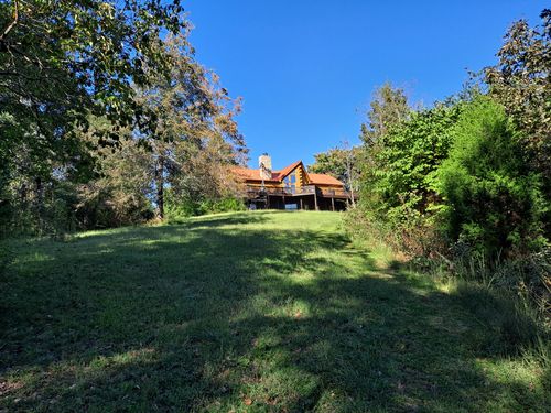 1027 Garland Hollow Rd, Pegram, TN, 37143-9401 | Card Image
