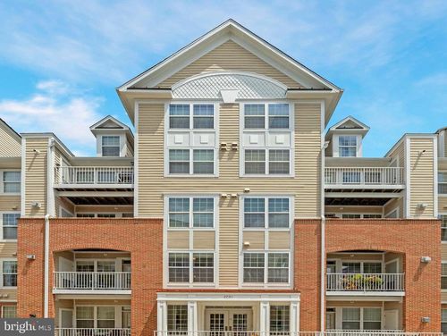 apt-205-2701 Bellforest Ct, VIENNA, VA, 22180-7320 | Card Image