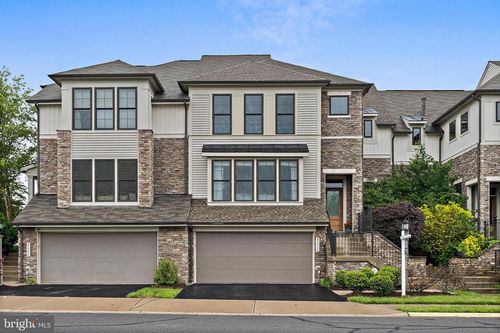 23560 Epperson Sq, BRAMBLETON, VA, 20148-7425 | Card Image