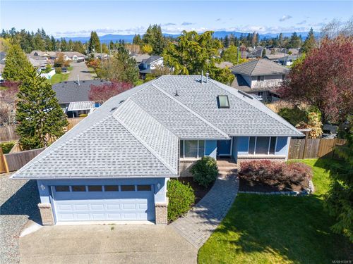 1107 Aery View Way, Parksville, BC, V9P2N9 | Card Image