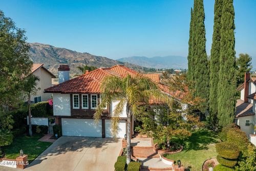 11894 Darby Ave, Porter Ranch, CA, 91326-1320 | Card Image