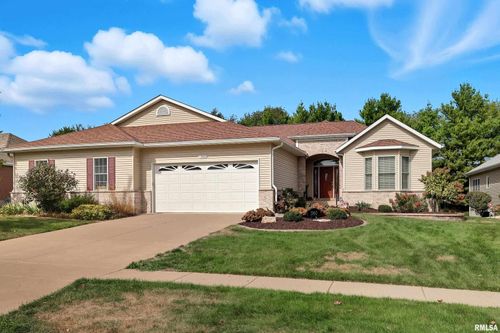 1960 E 50th Ct, Davenport, IA, 52807-1277 | Card Image