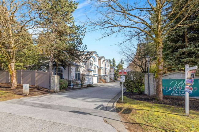 605 - 9118 149 Street, Townhouse with 4 bedrooms, 3 bathrooms and 2 parking in Surrey BC | Image 1