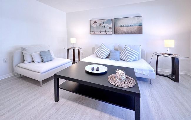 240 Pocono Trl E, House other with 2 bedrooms, 2 bathrooms and null parking in NOKOMIS FL | Image 7