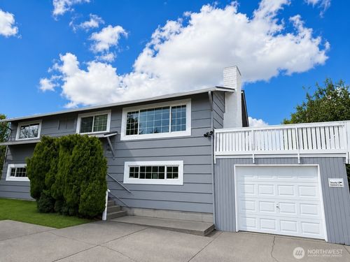 2508 Se 16th St, Renton, WA, 98058-4632 | Card Image