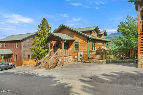 812 Resort Way, Gatlinburg, TN, 37738 | Card Image
