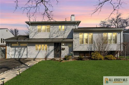 74 Overbrook Dr, Colonia, NJ, 07067-1526 | Card Image