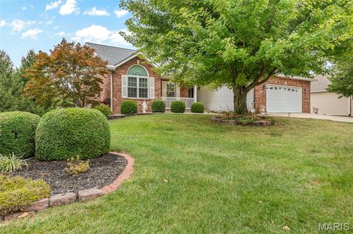 2790 Deerfield Dr, Maryville, IL, 62062-6459 | Card Image