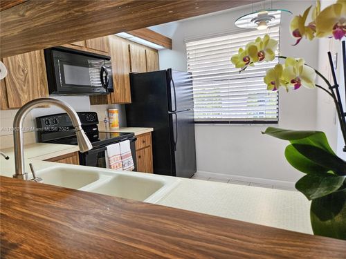 apt-403-6085 Balboa Cir, Boca Raton, FL, 33433-8112 | Card Image