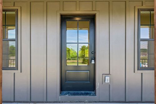 447 Bridle Path Ln, Hartsville, TN, 37074-3486 | Card Image