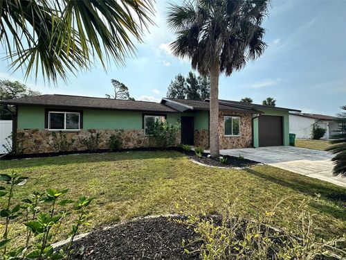 390 Kenova St, PORT CHARLOTTE, FL, 33954-2935 | Card Image
