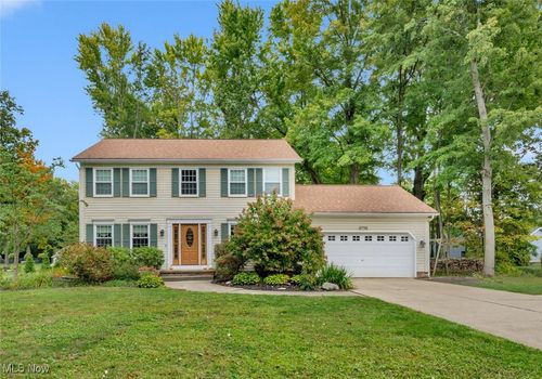 7705 Snowberry Ct, Mentor, OH, 44060-7100 | Card Image