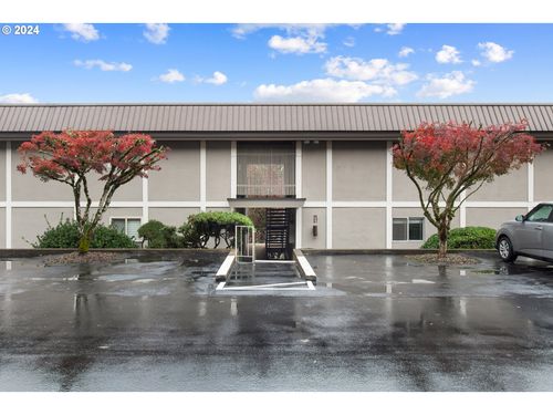 e31-750 1st St, Lake Oswego, OR, 97034-2317 | Card Image