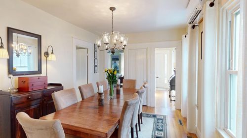 15 Wadsworth Street, Thomaston, ME, 04861 | Card Image