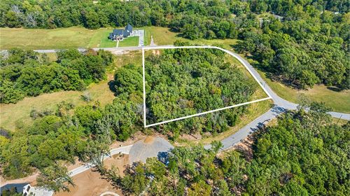 8013 Hill Country Dr, Decatur, AR, 72722-4008 | Card Image