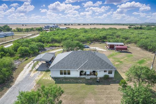 5734 Fm 621, Martindale, TX, 78655 | Card Image