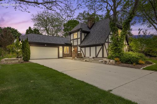 1908 Bobolink Avenue, Grafton, WI, 53024 | Card Image
