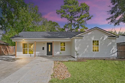 10211 Glenmawr Dr, Houston, TX, 77075-3309 | Card Image