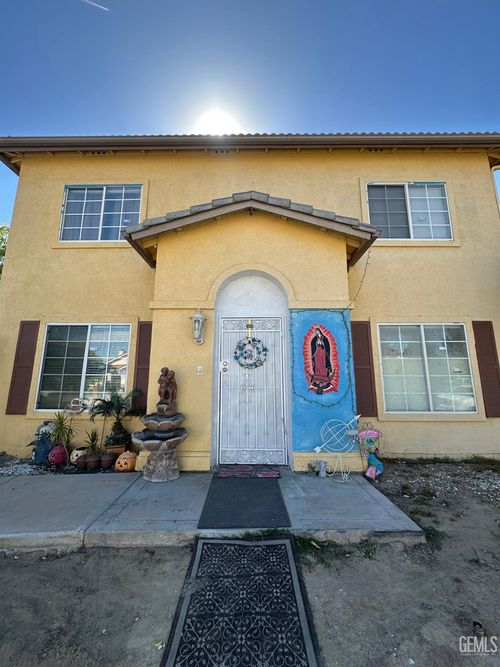 308 Dorrance St, Bakersfield, CA, 93307-2880 | Card Image