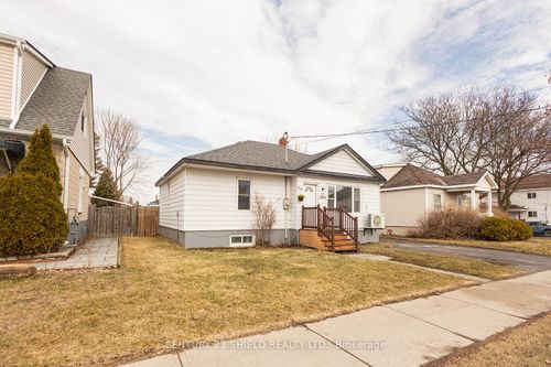 1008 Second St E, Cornwall, ON, K6H2A9 | Card Image