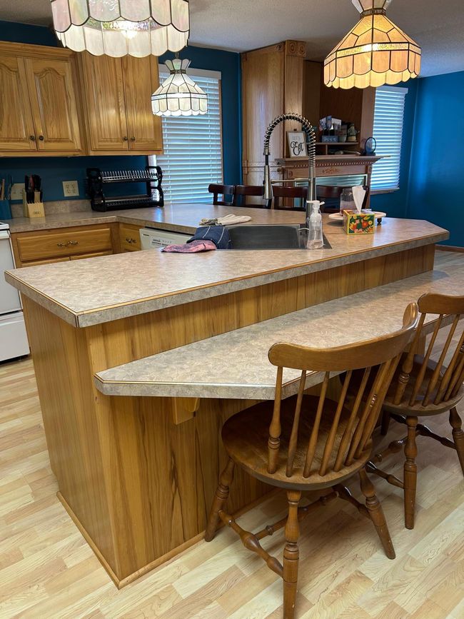 Kitchen seating | Image 28