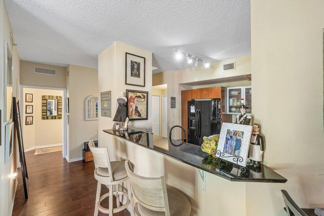 APT-201 - 804 E Windward Way, Condo with 3 bedrooms, 2 bathrooms and null parking in Lantana FL | Image 7