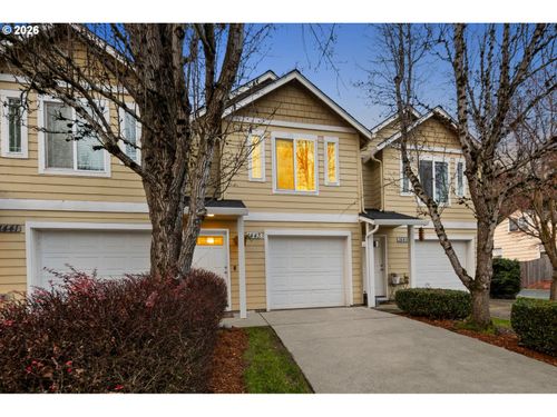 1443 Se 8th Ave, Camas, WA, 98607-2217 | Card Image