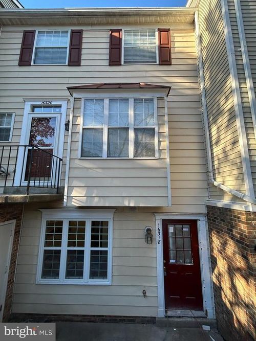 16318 Taconic Cir, DUMFRIES, VA, 22025-1533 | Card Image