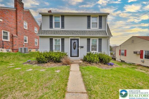 329 S 22nd St, ALLENTOWN, PA, 18104-6423 | Card Image