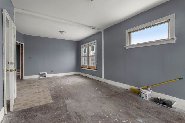 135 Stevens St, Home with 0 bedrooms, 12 bathrooms and null parking in Highland Park MI | Image 24