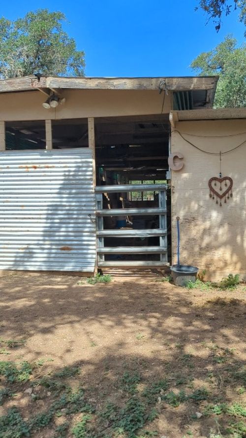 757 Rabbit Rd, Wimberley, TX, 78676-9780 | Card Image