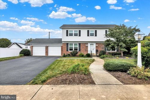 1515 Durwood Ct, READING, PA, 19609-1016 | Card Image