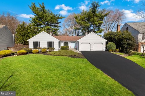 9313 Copenhaver Dr, POTOMAC, MD, 20854-3020 | Card Image