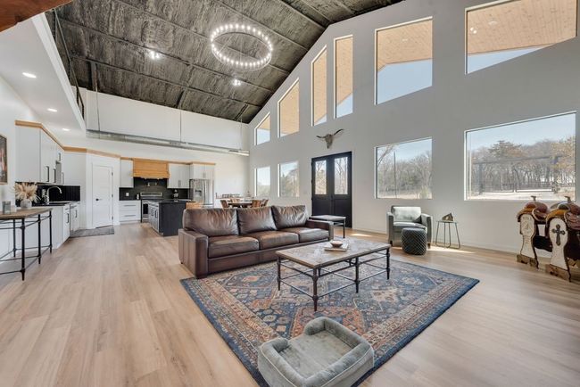 1330 Jrc Rd, Home with 4 bedrooms, 3 bathrooms and null parking in Gainesville TX | Image 5