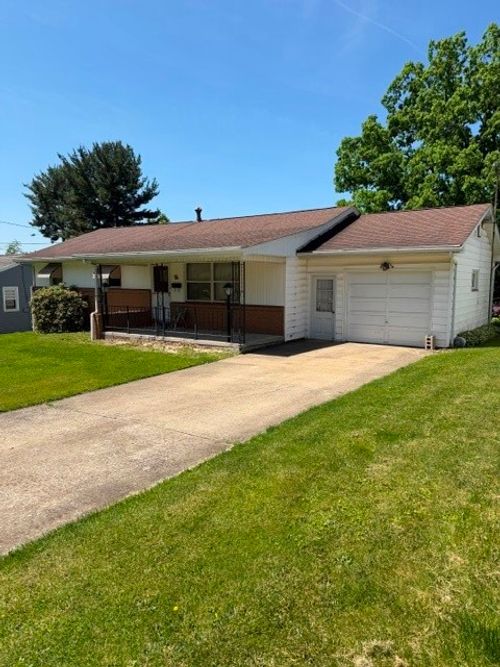 410 Indiana Ave, Farrell, PA, 16121-1705 | Card Image