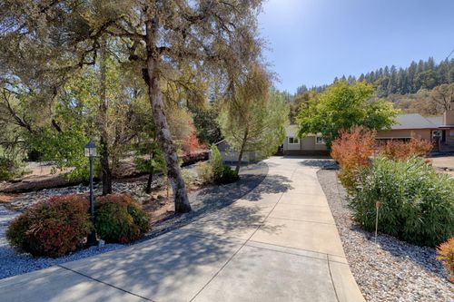 14090 Torrey Pines Drive, Auburn, CA, 95602 | Card Image
