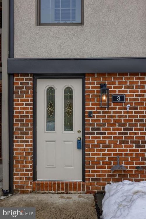 3 Amberly Way, Lititz, PA, 17543-1022 | Card Image