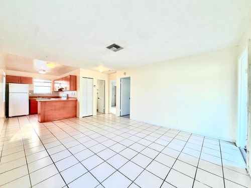 800 Ne 14th St, Fort Lauderdale, FL, 33304-1213 | Card Image