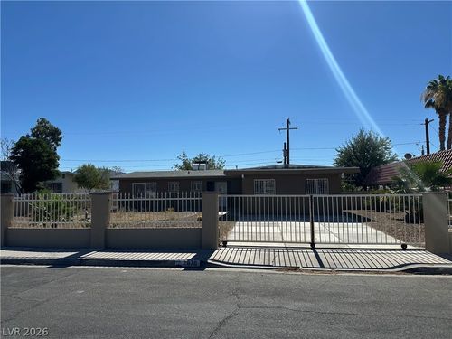 2876 Escuela St, Las Vegas, NV, 89121-1706 | Card Image