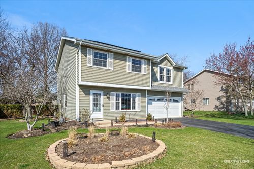 3026 Diane Dr, Aurora, IL, 60504-7524 | Card Image