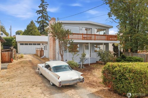 20126 24th Ave Nw, Shoreline, WA, 98177-2409 | Card Image