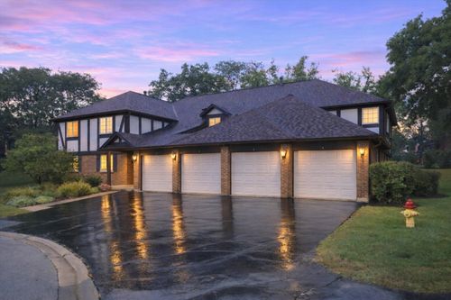 4-20 Sauk Trl, Indian Head Park, IL, 60525-9082 | Card Image