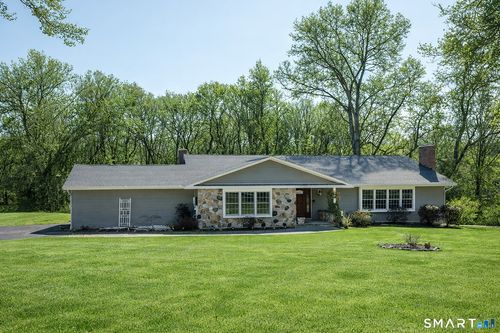 9 Delno Dr, Danbury, CT, 06811-3423 | Card Image