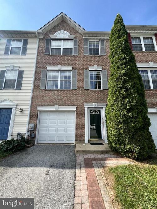 18 Emandan Ln, HOCKESSIN, DE, 19707-8402 | Card Image