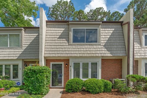 514 Cobblestone Dr, Wilmington, NC, 28405-3533 | Card Image