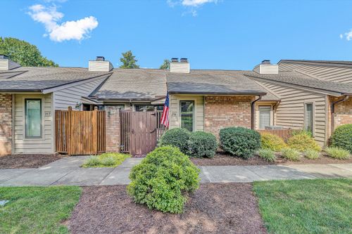 216 Windward Dr Sw, Roanoke, VA, 24018-0714 | Card Image