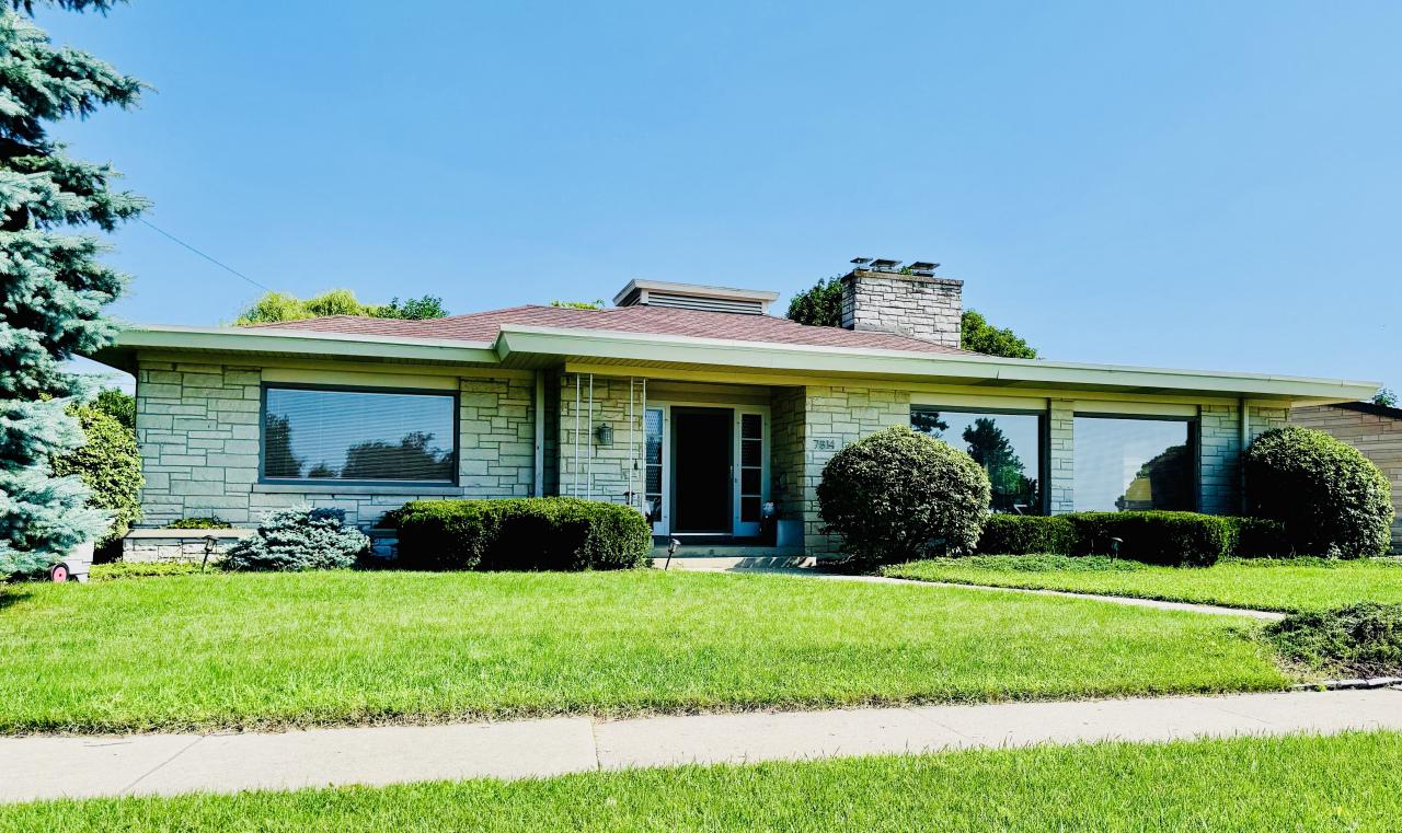 2nd Ave, Kenosha, WI 53143