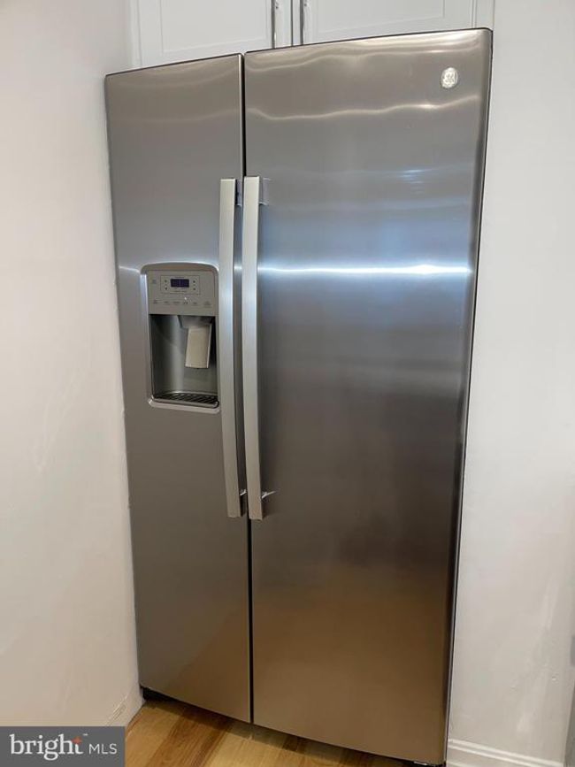 APT-708 - 1810 Rittenhouse Sq, Condo with 2 bedrooms, 1 bathrooms and null parking in PHILADELPHIA PA | Image 12