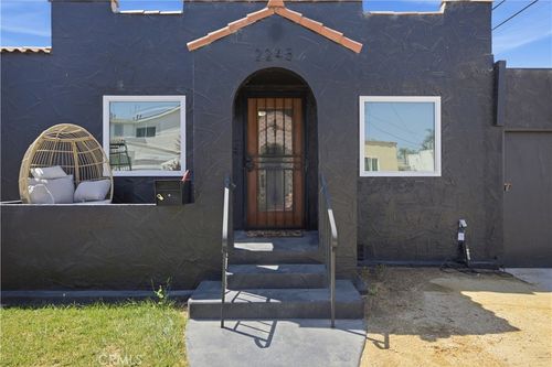 2245 Pine Ave, Long Beach, CA, 90806-2617 | Card Image