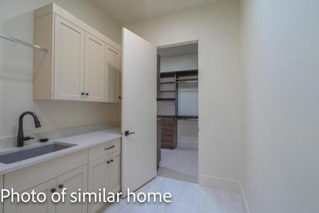 Johnson Arch Phtos of similar home-247 | Image 15